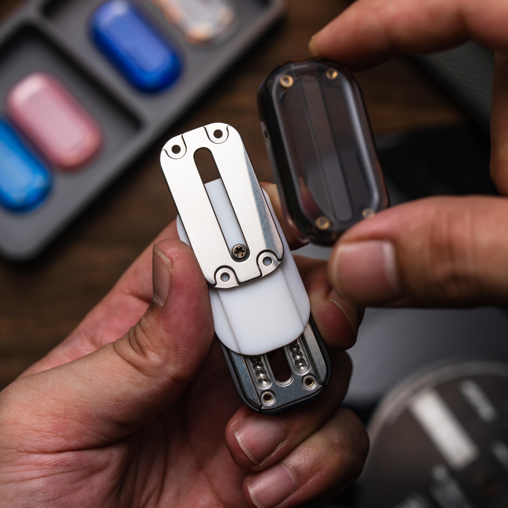 Mechanical Ring III-Zero-Big white EDC