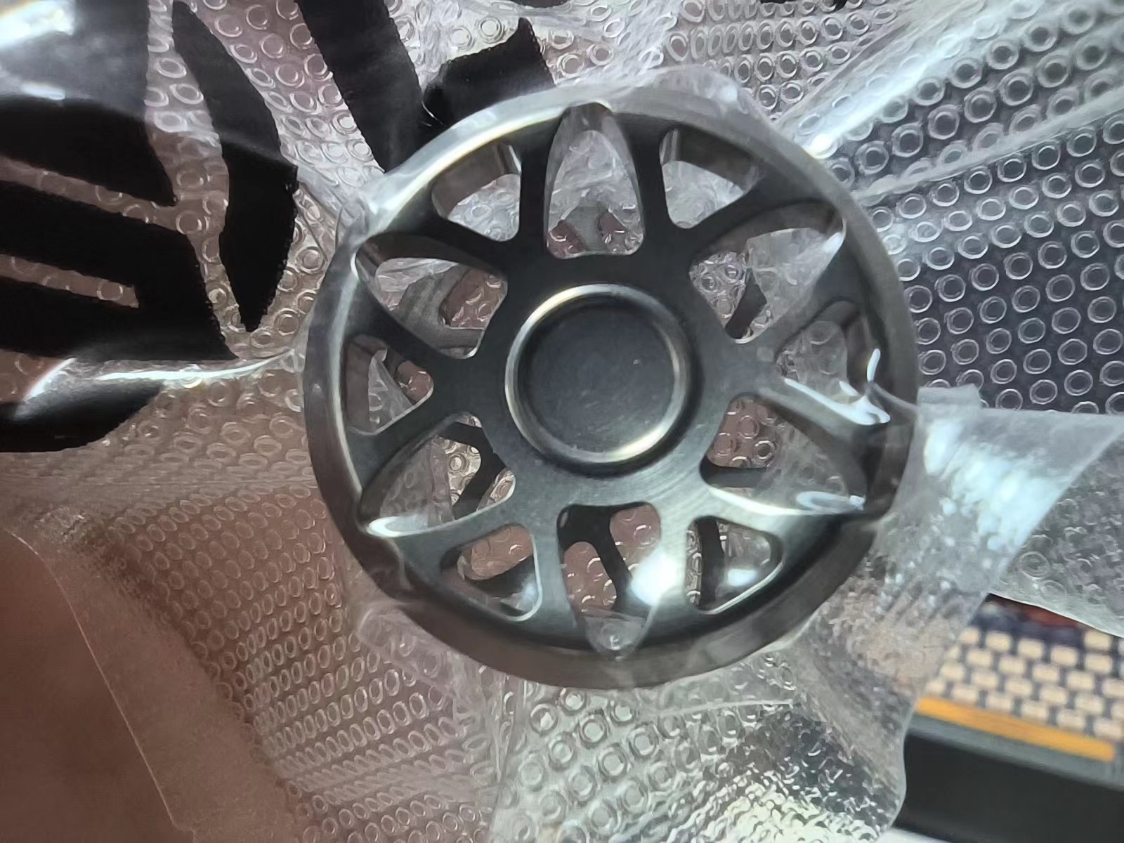 LQ Flower Button-Big white EDC