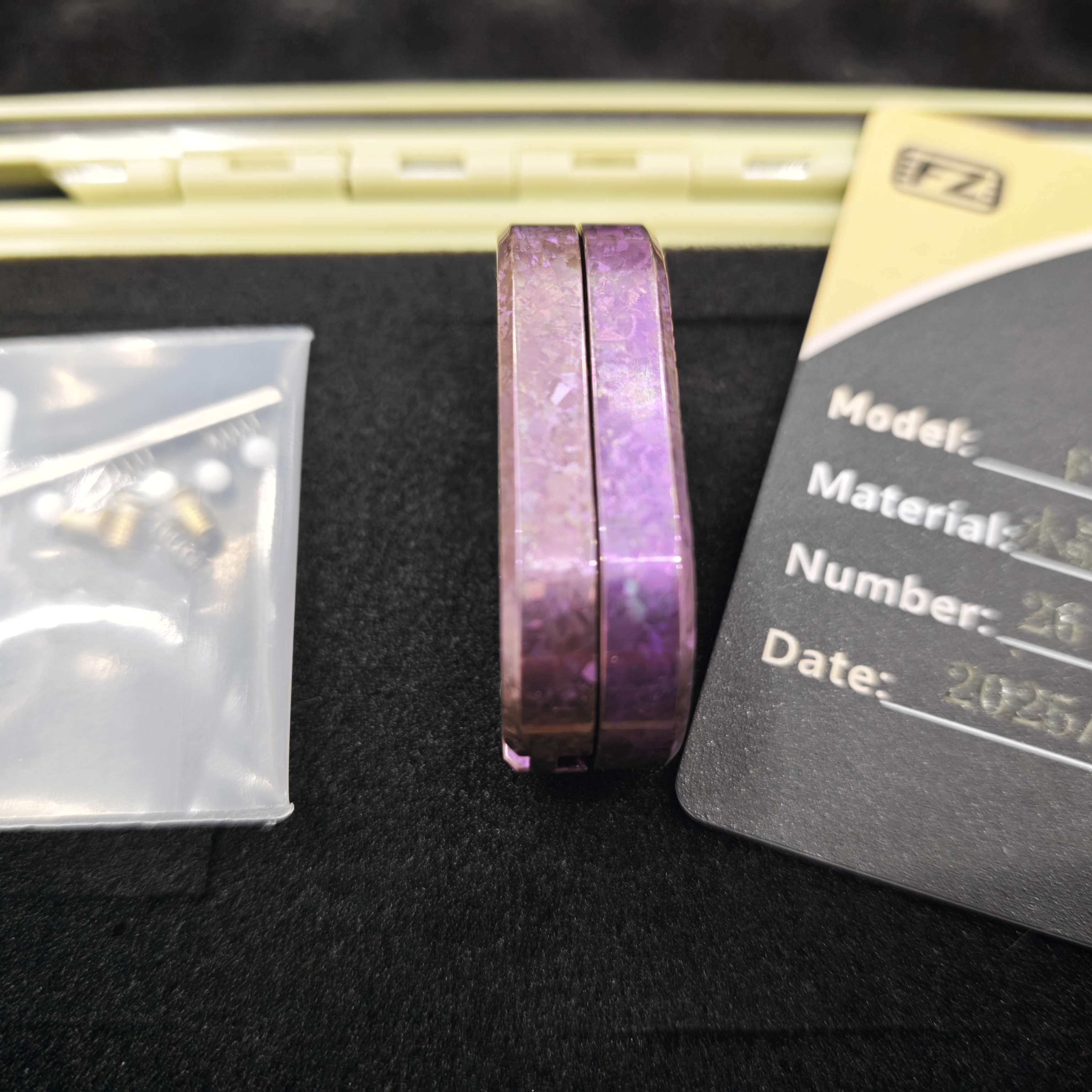 FZ 2.8 Ice Crystal Titanium (pink) – Grade B  Condition