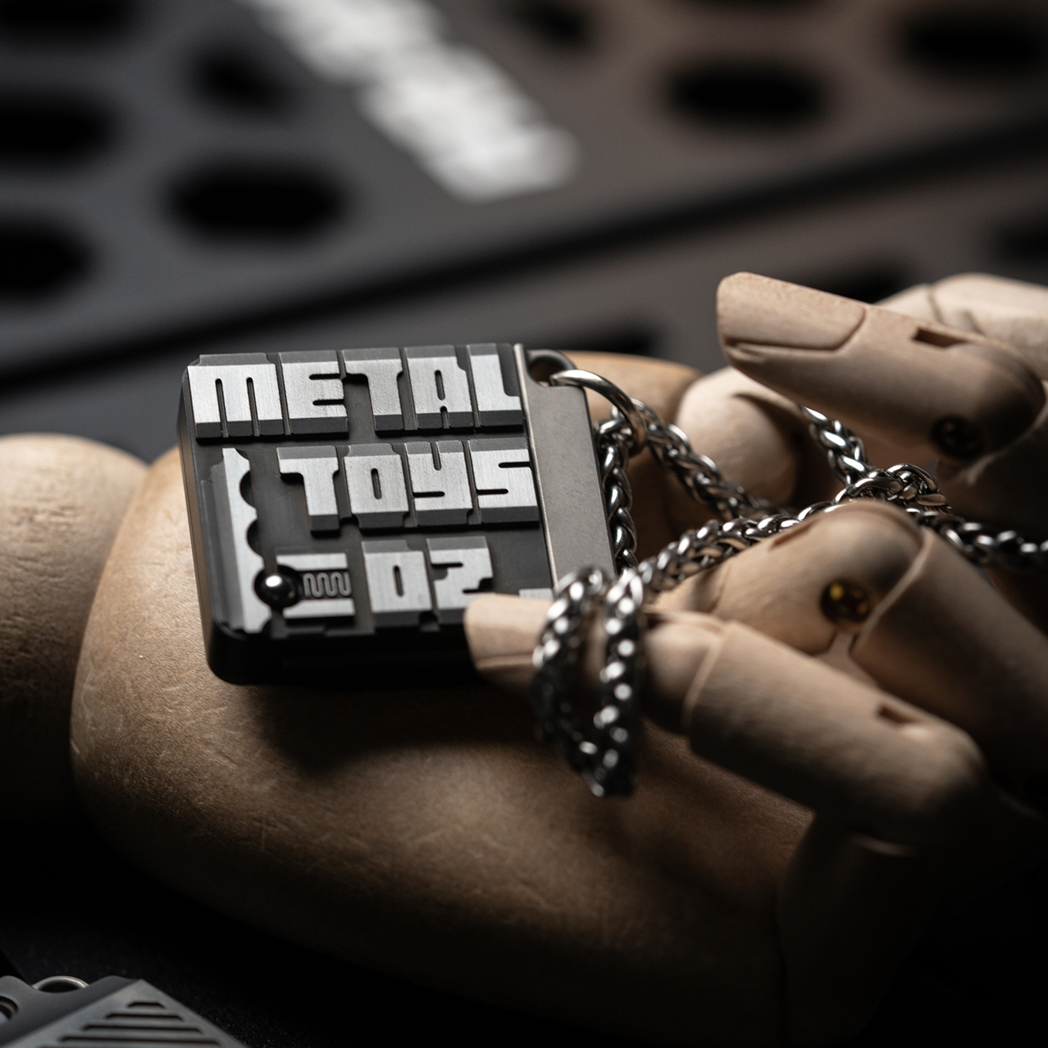 METAL TOYS DZ. TOP Pendant