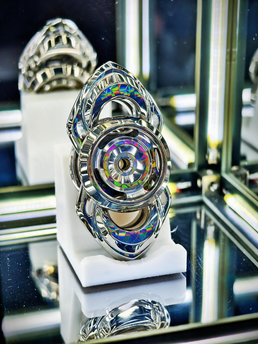 HALO EDC show item