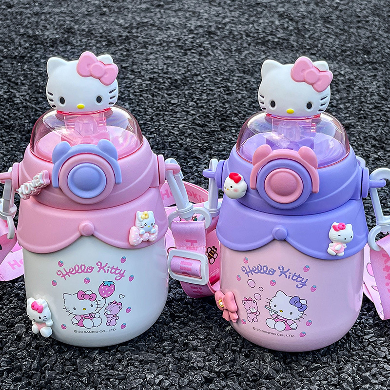 Sanrio Hello Kitty Portable Large-capacity Thermos Water Bottle(20.2oz/600ml)