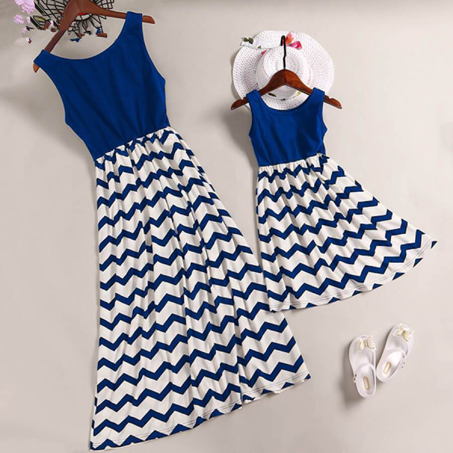 Mom and Me Trendy Sleeveless Wave Striped Dress (2536796094548)