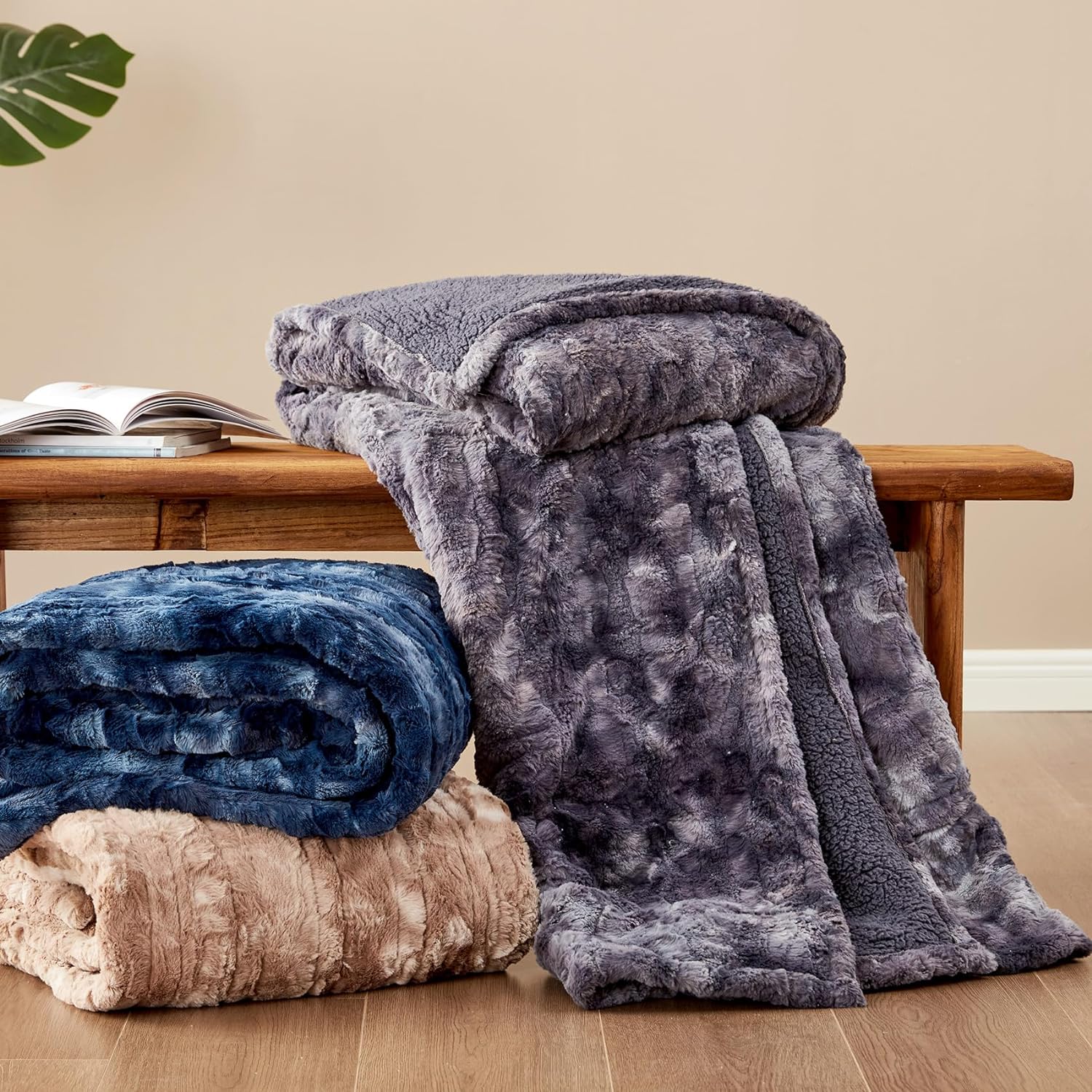  Electric Heated Blanket Throw Faux Fur, 10 Hours Auto Shut Off 6 Heating Levels Heating Blanket Throw, Soft Warm Heated Blanket Fast Heating Navy Blue, Faux Fur & Sherpa