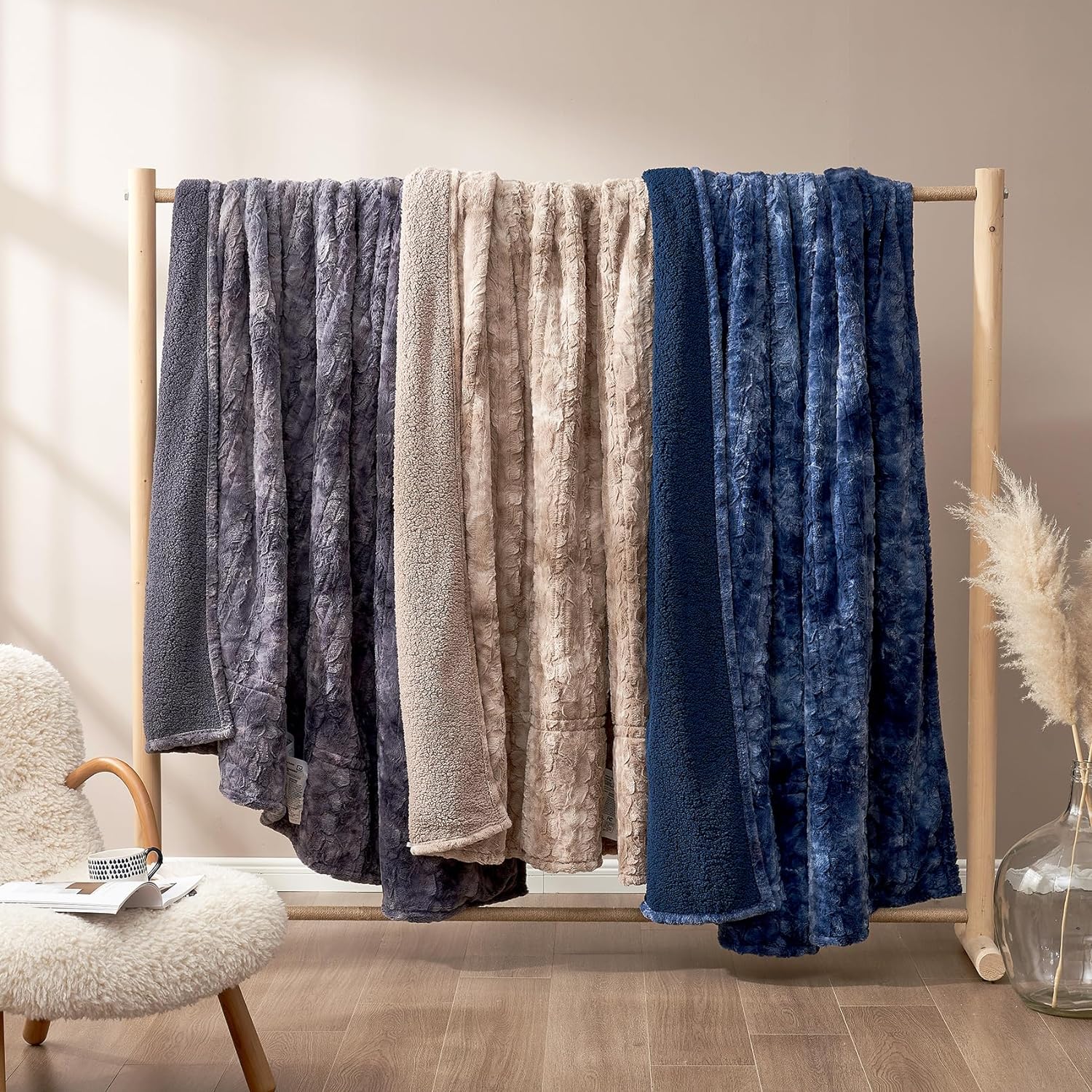  Electric Heated Blanket Throw Faux Fur, 10 Hours Auto Shut Off 6 Heating Levels Heating Blanket Throw, Soft Warm Heated Blanket Fast Heating Navy Blue, Faux Fur & Sherpa