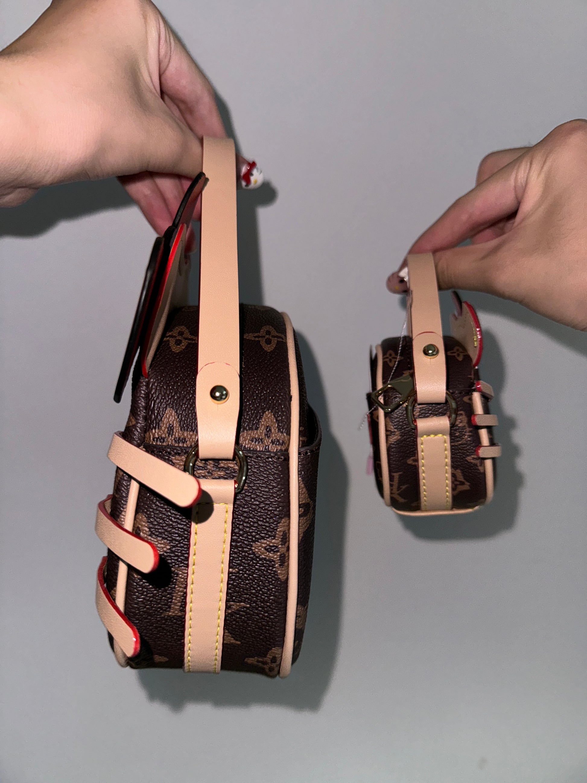 Hellokitty Mini Purse Bag Mini Top Handle Clutch Crossbody Handbag Mini Cute Purse Lipstick Bag Ladies Accessories Gift