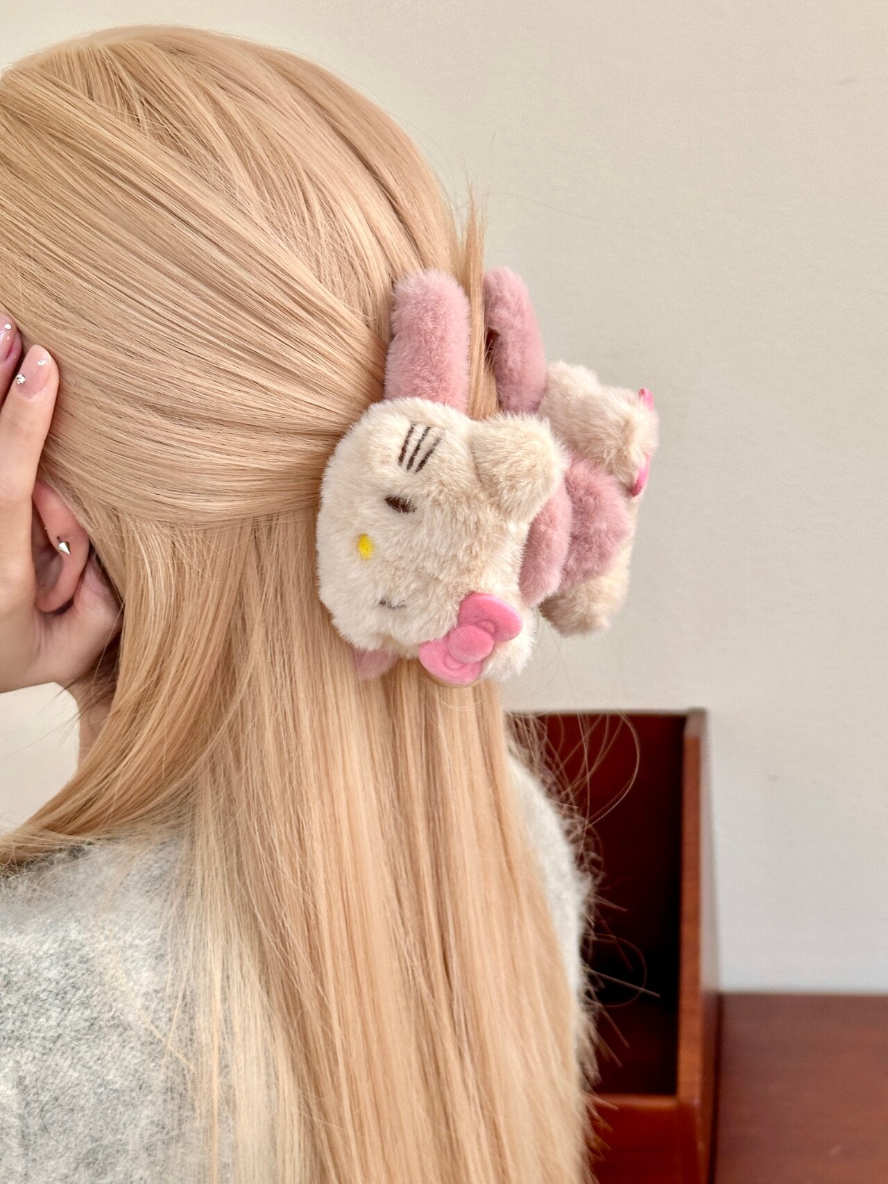 Hellokitty Plush Claw Clip for Thick Hair 2 Pcs Rectangular Cute Hair Clips for Women Large Hair Barrettes for Thin Hair Non Slip Hair Jaw Clips Strong Hold for Girls