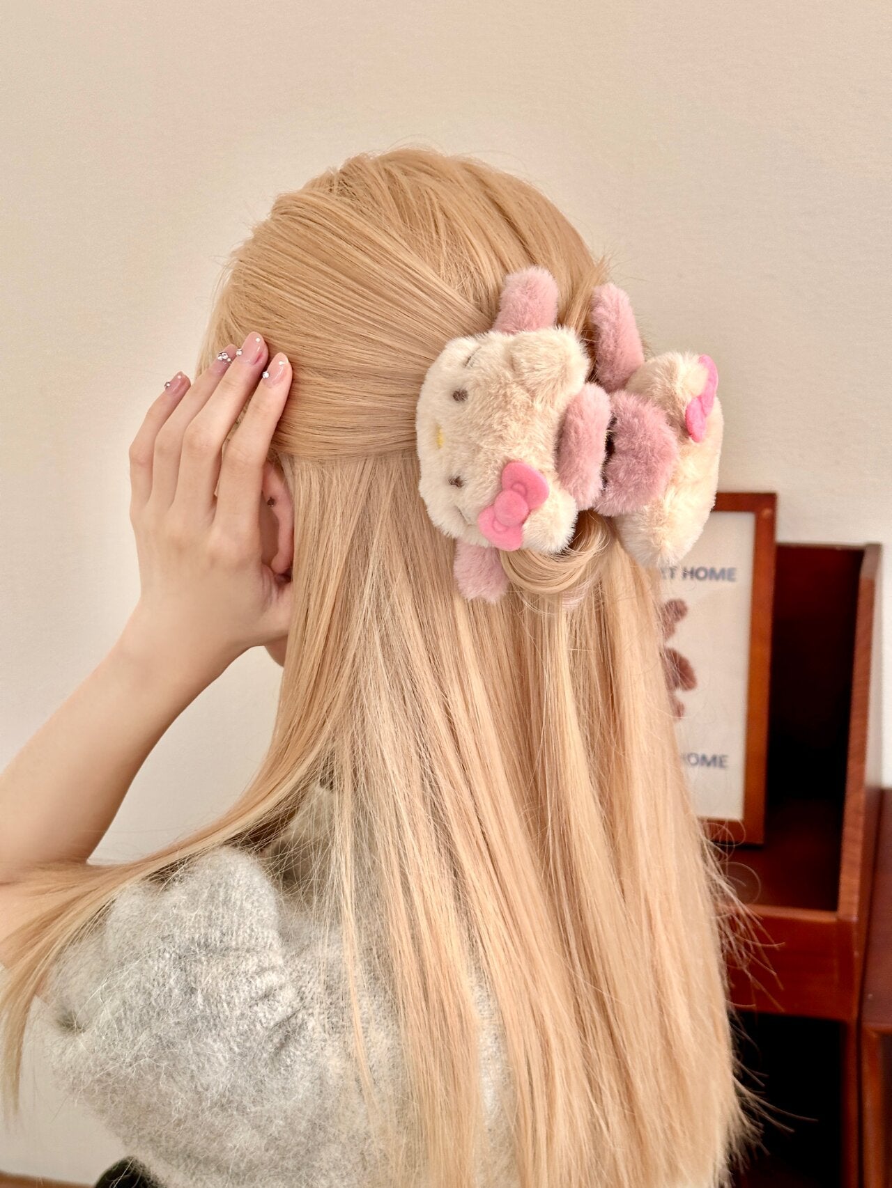 Hellokitty Plush Claw Clip for Thick Hair 2 Pcs Rectangular Cute Hair Clips for Women Large Hair Barrettes for Thin Hair Non Slip Hair Jaw Clips Strong Hold for Girls