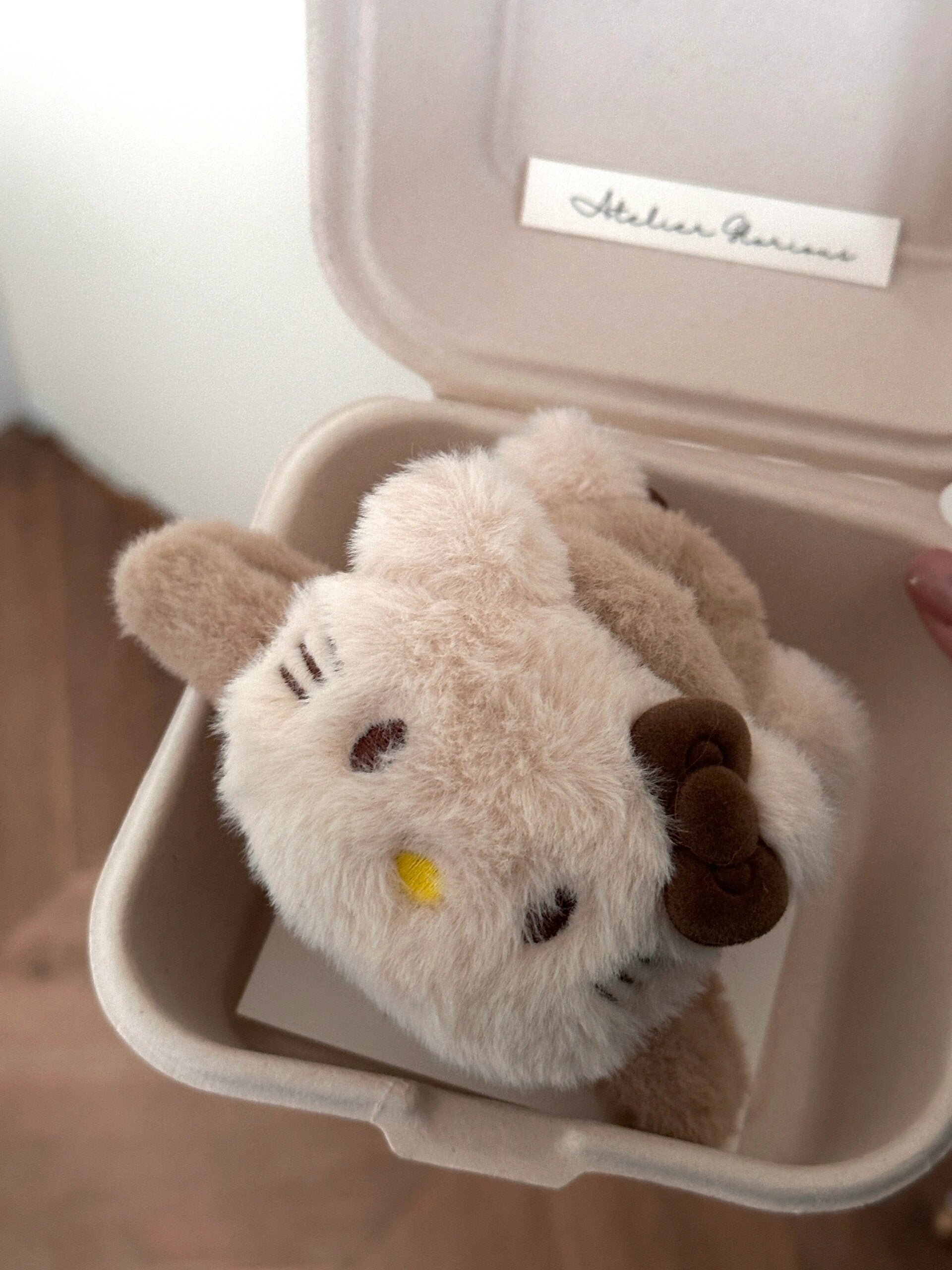 Hellokitty Plush Claw Clip for Thick Hair 2 Pcs Rectangular Cute Hair Clips for Women Large Hair Barrettes for Thin Hair Non Slip Hair Jaw Clips Strong Hold for Girls