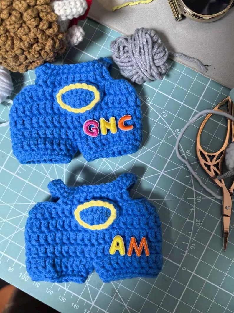 Labubu outfits Hero Web Crawler Set (No Doll Included)