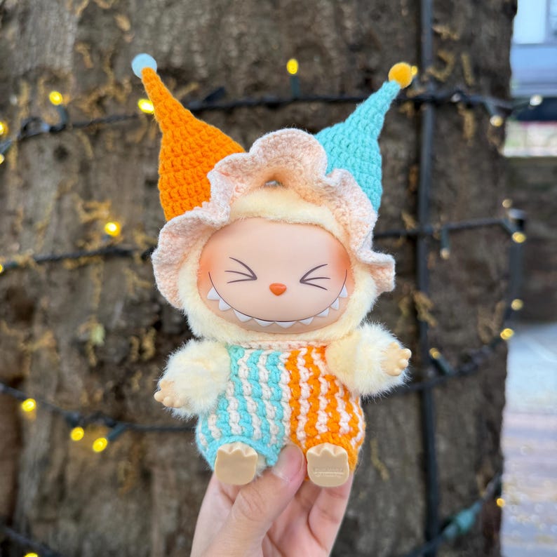 Labubu outfits Colorful Harlequin Clown Set – Green/Orange or Pink/Blue (No Doll Included)