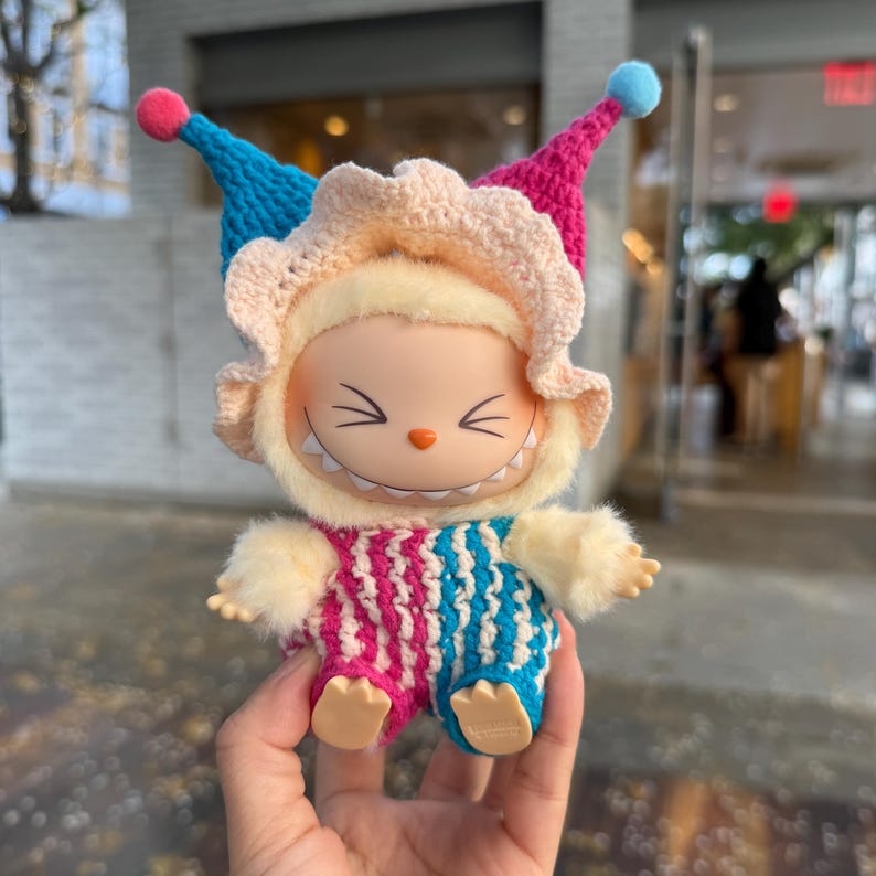 Labubu outfits Colorful Harlequin Clown Set – Green/Orange or Pink/Blue (No Doll Included)