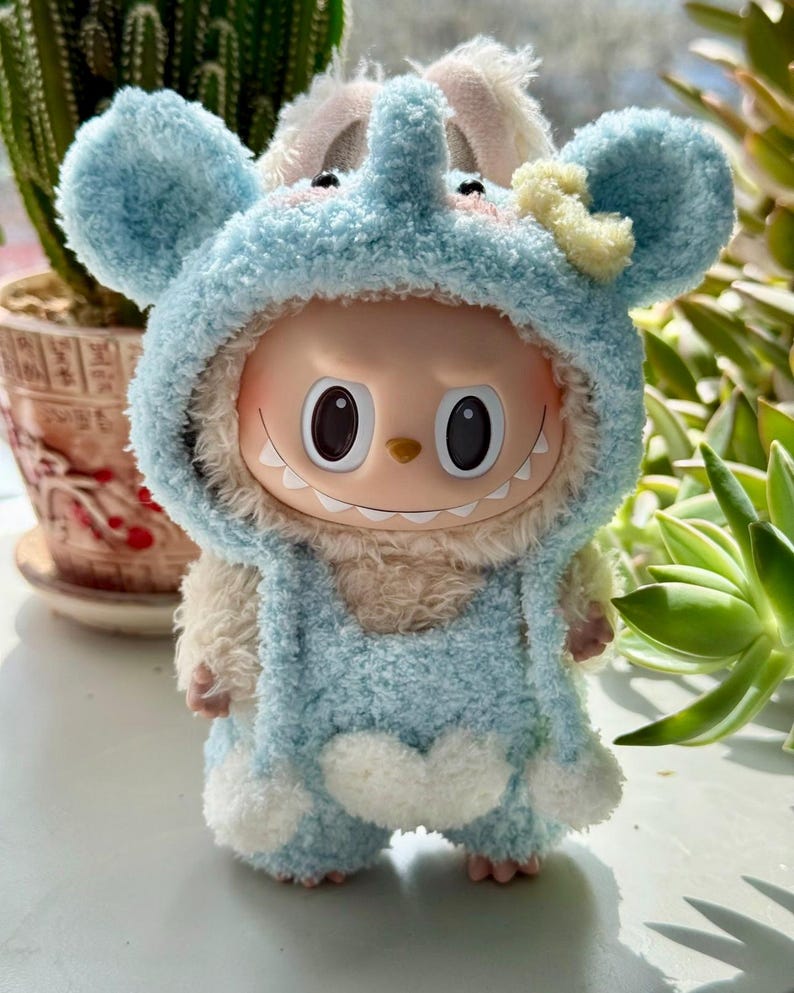 Labubu outfits Tiny Trunk Explorer (No Doll Included)