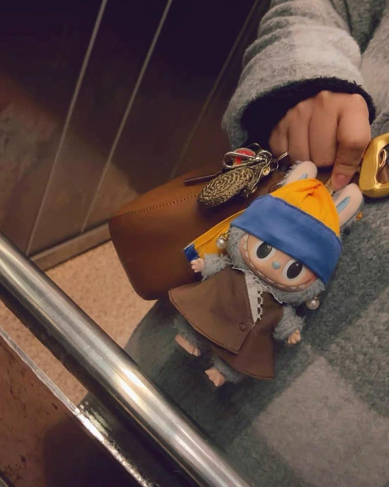 Labubu outfits Pearl Earring Muse Set (No Doll Included)