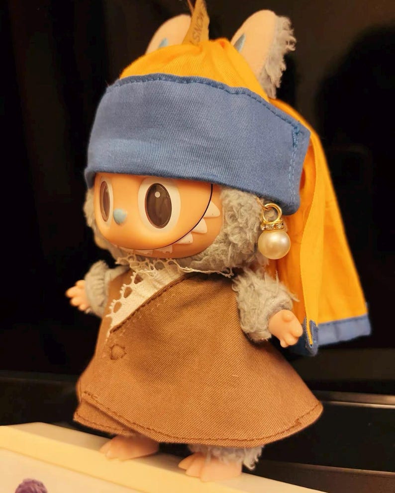 Labubu outfits Pearl Earring Muse Set (No Doll Included)