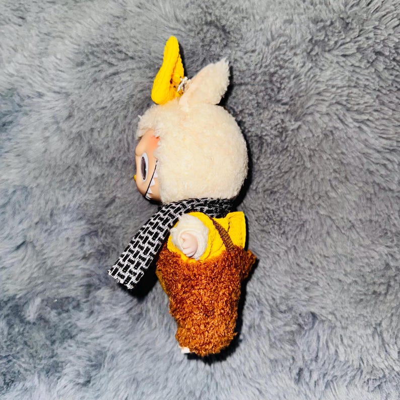 Labubu outfits Honey Bee Picnic Adventure (No Doll Included)