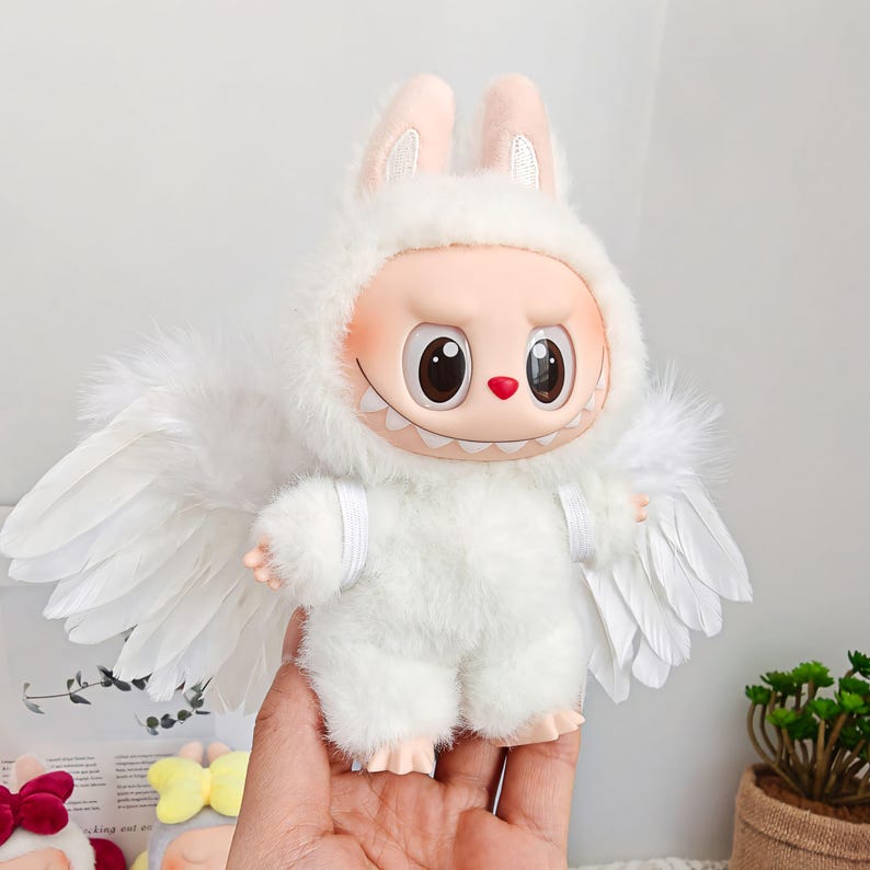 Labubu outfits Angel’s Embrace Set – White / Black (No Doll Included)