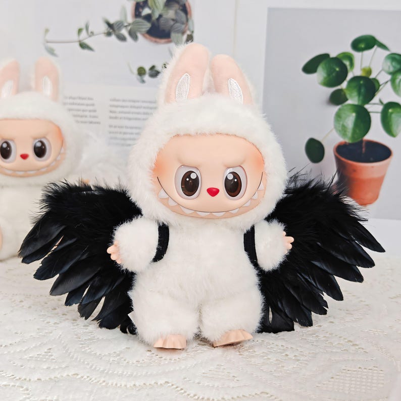 Labubu outfits Angel’s Embrace Set – White / Black (No Doll Included)