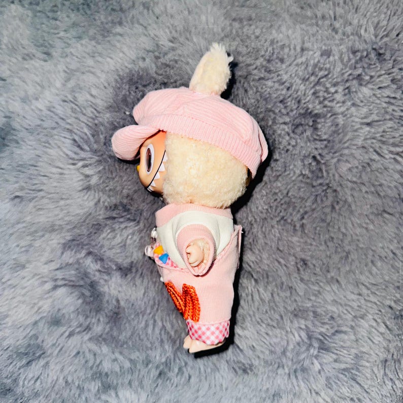 Labubu outfits Sporty Team Uniform Set – Blue / Pink Edition (No Doll Included)