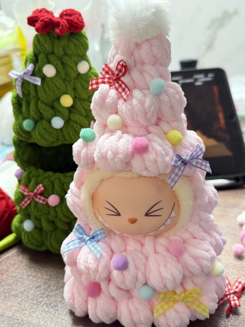 Labubu outfits Festive Christmas Tree Costume (No Doll Included)