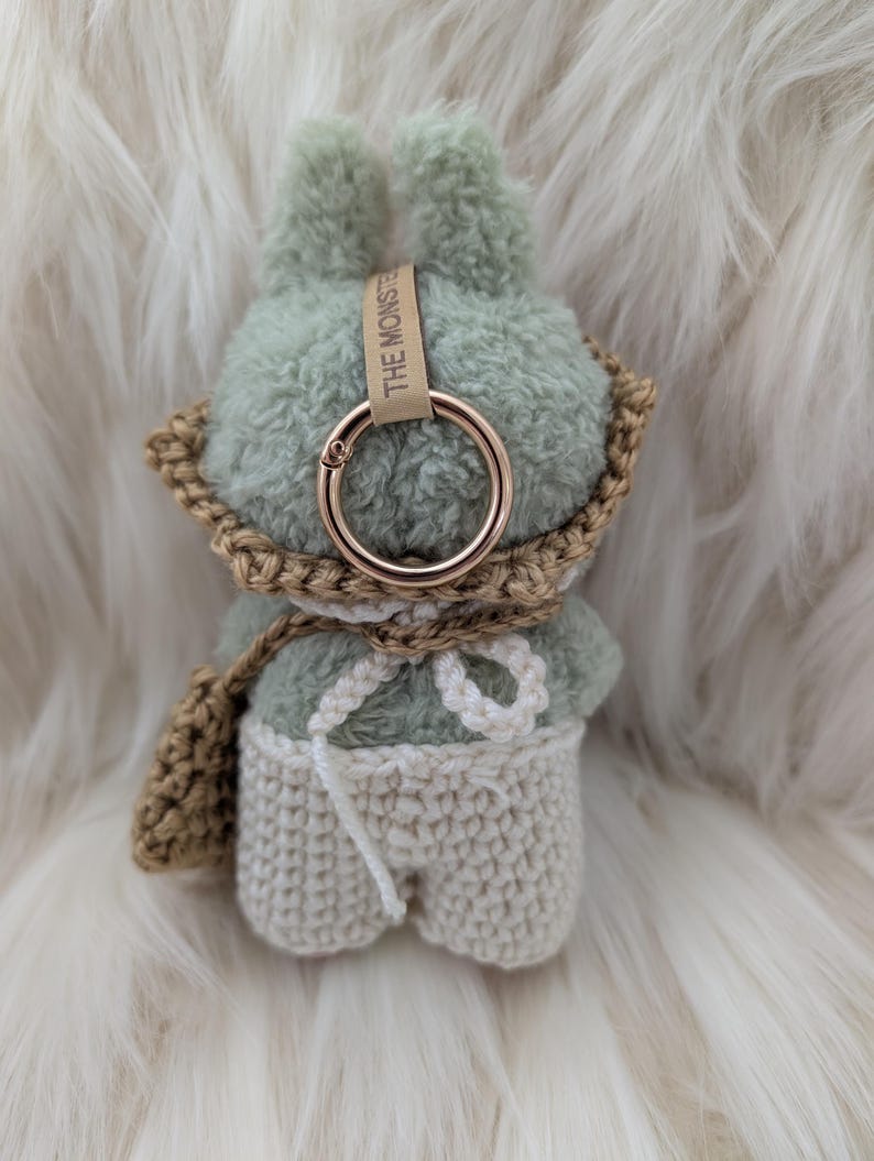 Labubu outfits Knitted Minimalist Earth Tone Set with Woven Bag (No Doll Included)