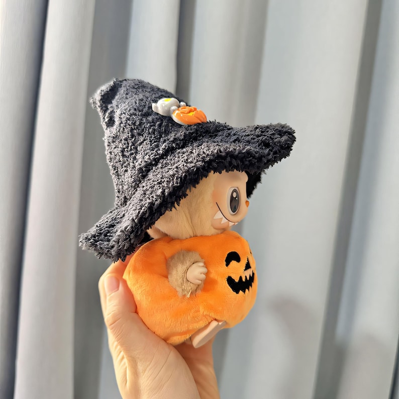 Labubu Outfits Halloween Pumpkin & Witch Hat Set – Spooky Cute Style (No Doll Included)
