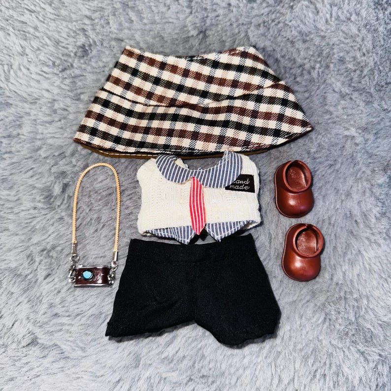 Labubu outfits Plaid Detective Bunny Set (No Doll Included)
