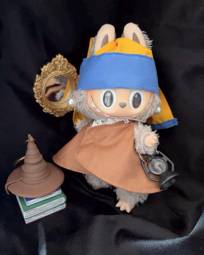 Labubu outfits Pearl Earring Muse Set (No Doll Included)