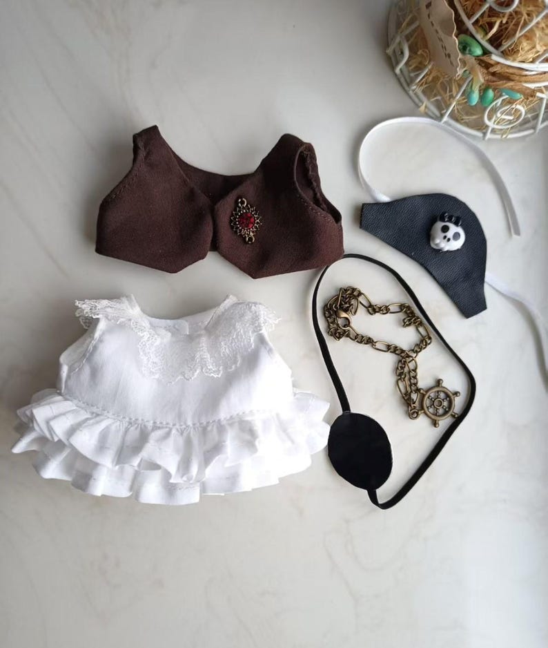 Labubu outfits Fantasy Pirate Girl Set (No Doll Included)
