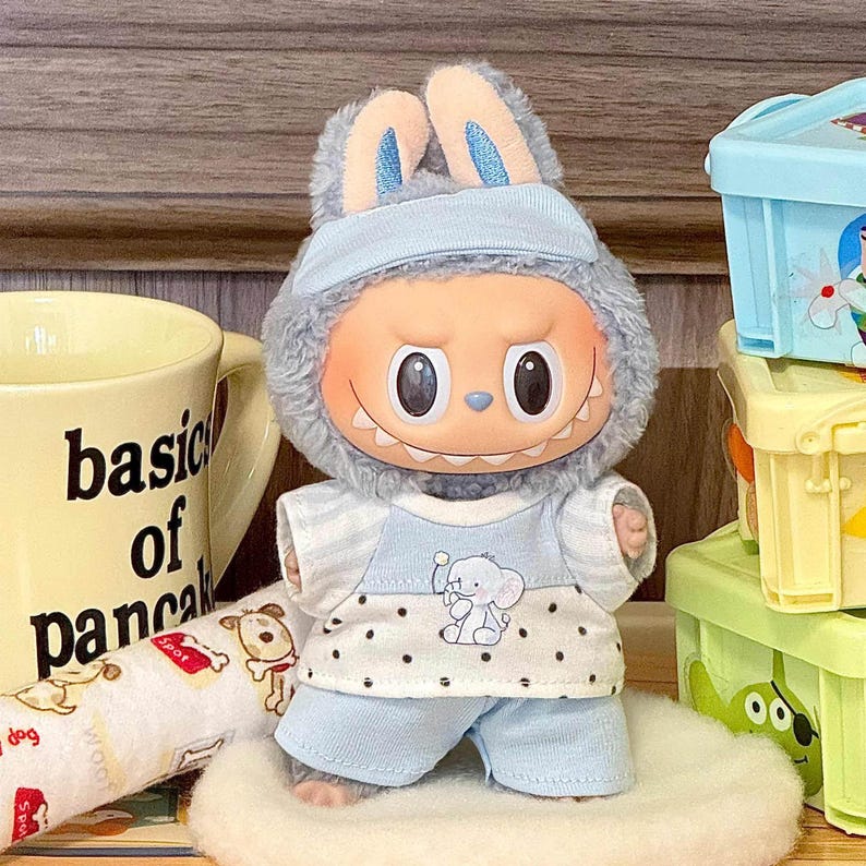 Labubu outfits Froggy Raincoat Adventure (No Doll Included)