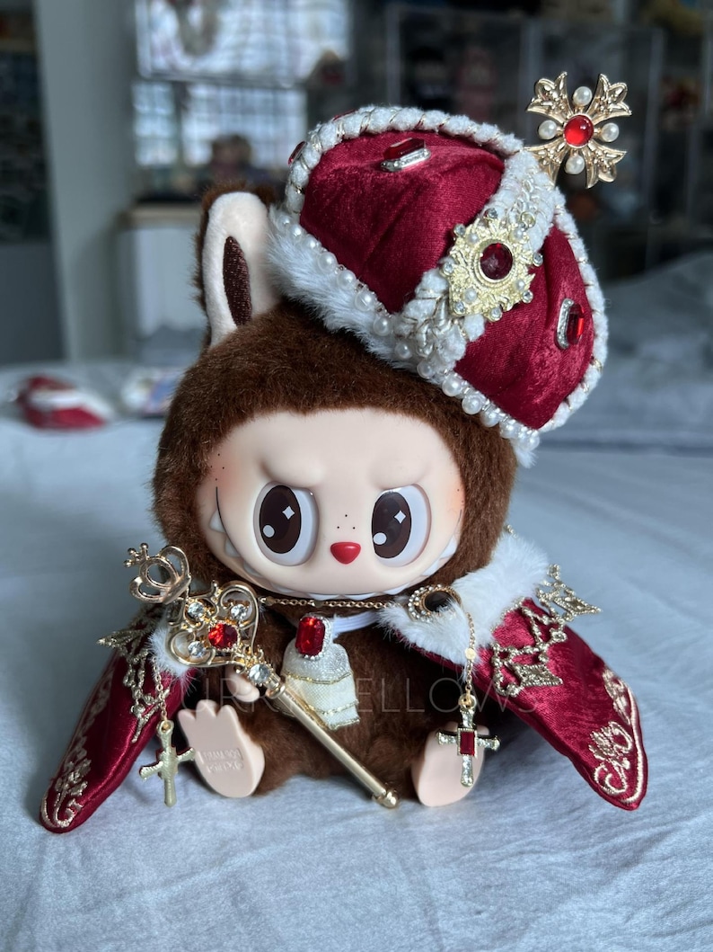 Royal King Outfit Set for Labubu – Crown + Robe + Scepter (Doll Not Included)