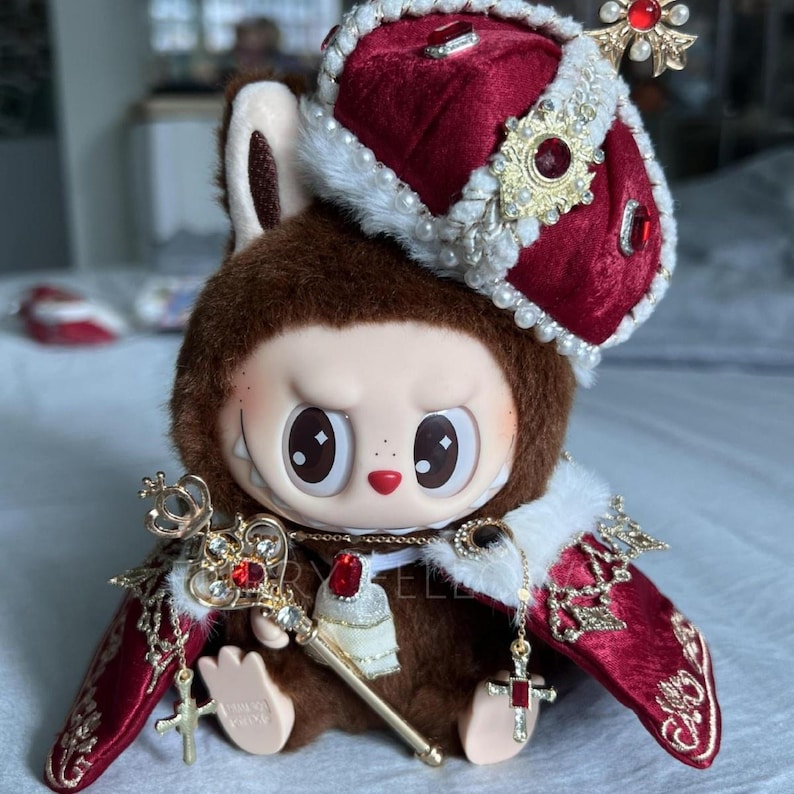 Royal King Outfit Set for Labubu – Crown + Robe + Scepter (Doll Not Included)