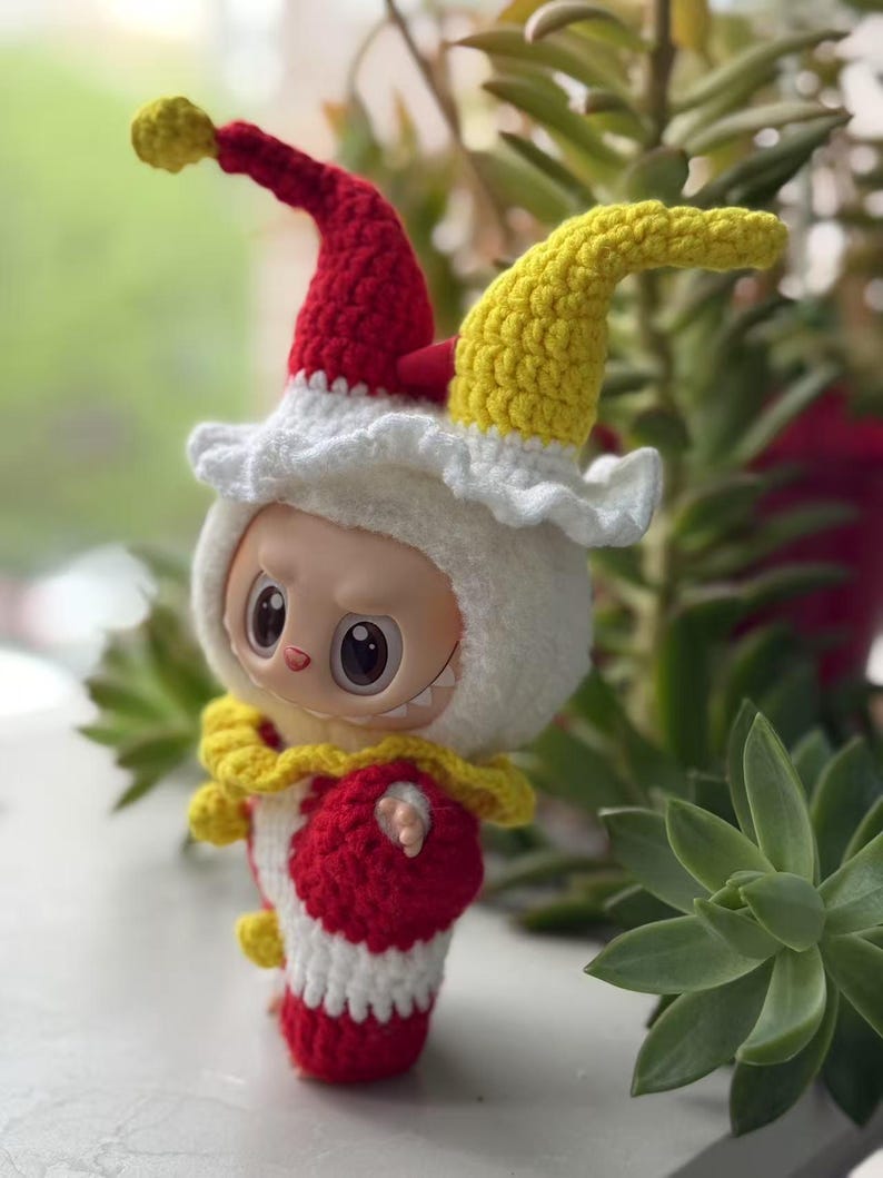 Labubu outfits Jolly Jester Costume (No Doll Included)