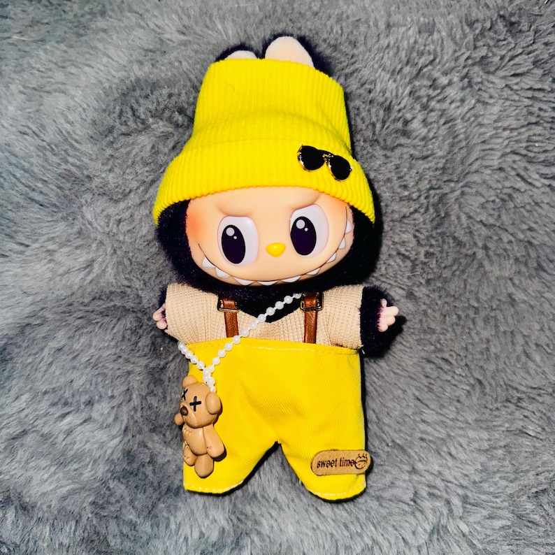 Labubu outfits Funny Banana Costume Set with Hat & Bear Charm (No Doll Included)