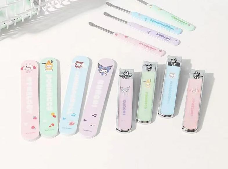 Sanrio Nail Clippers Portable Set,  Stainless Steel Manicure Set 3 in 1, with Leather Bag, Suitable for Home, Workplace, Outdoor Travel, Gift Giving, Beauty Salon