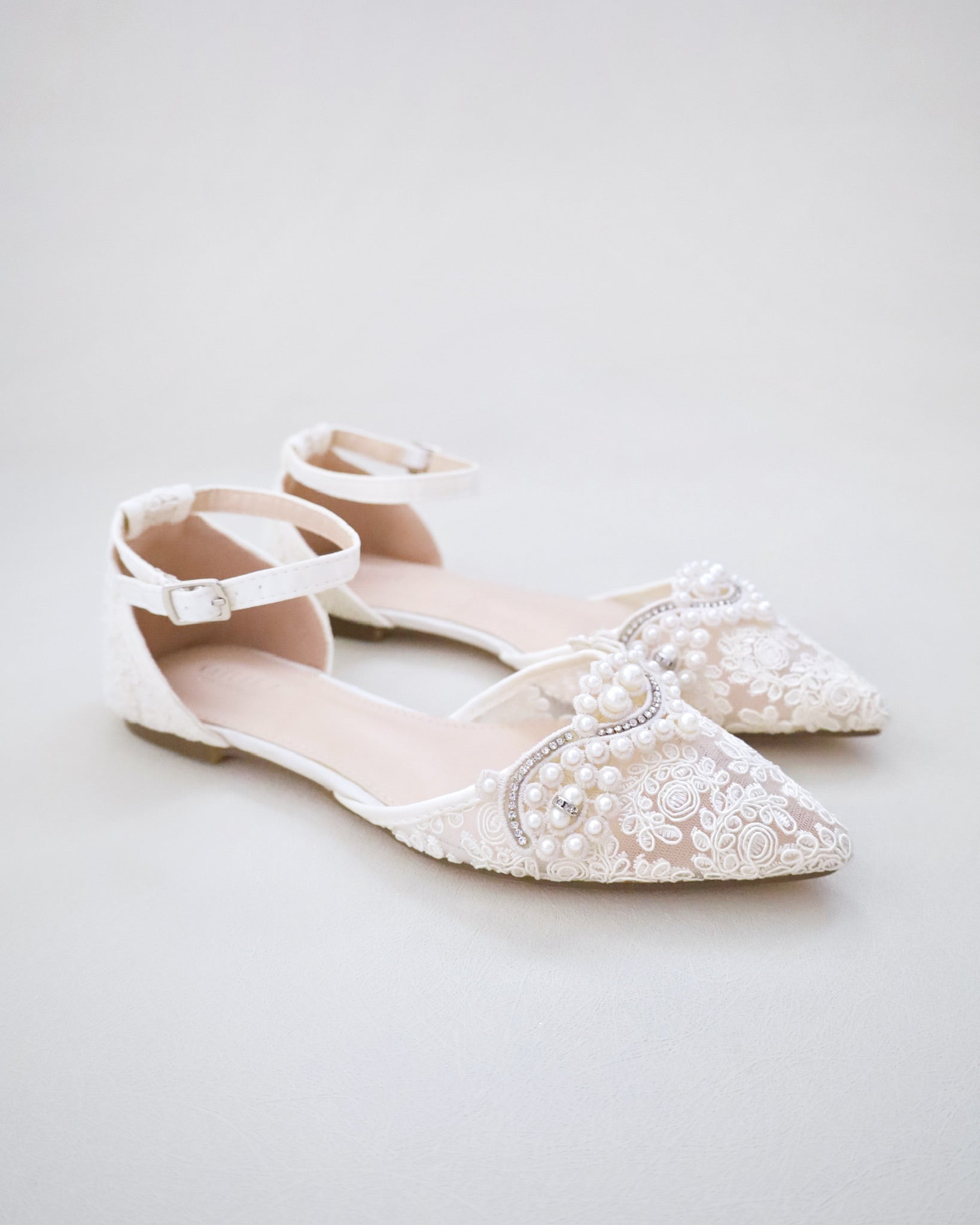 Crochet Lace Pointy Toe Flats with Small Pearls Applique