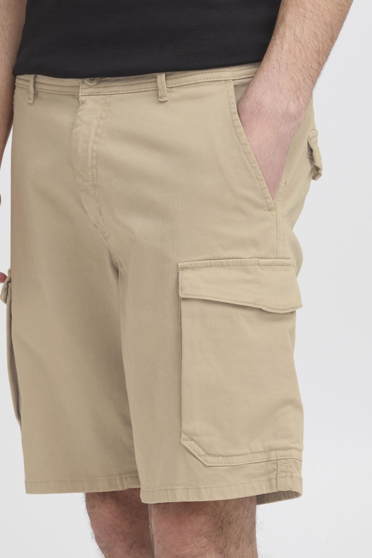 Cargo Shorts - Beige