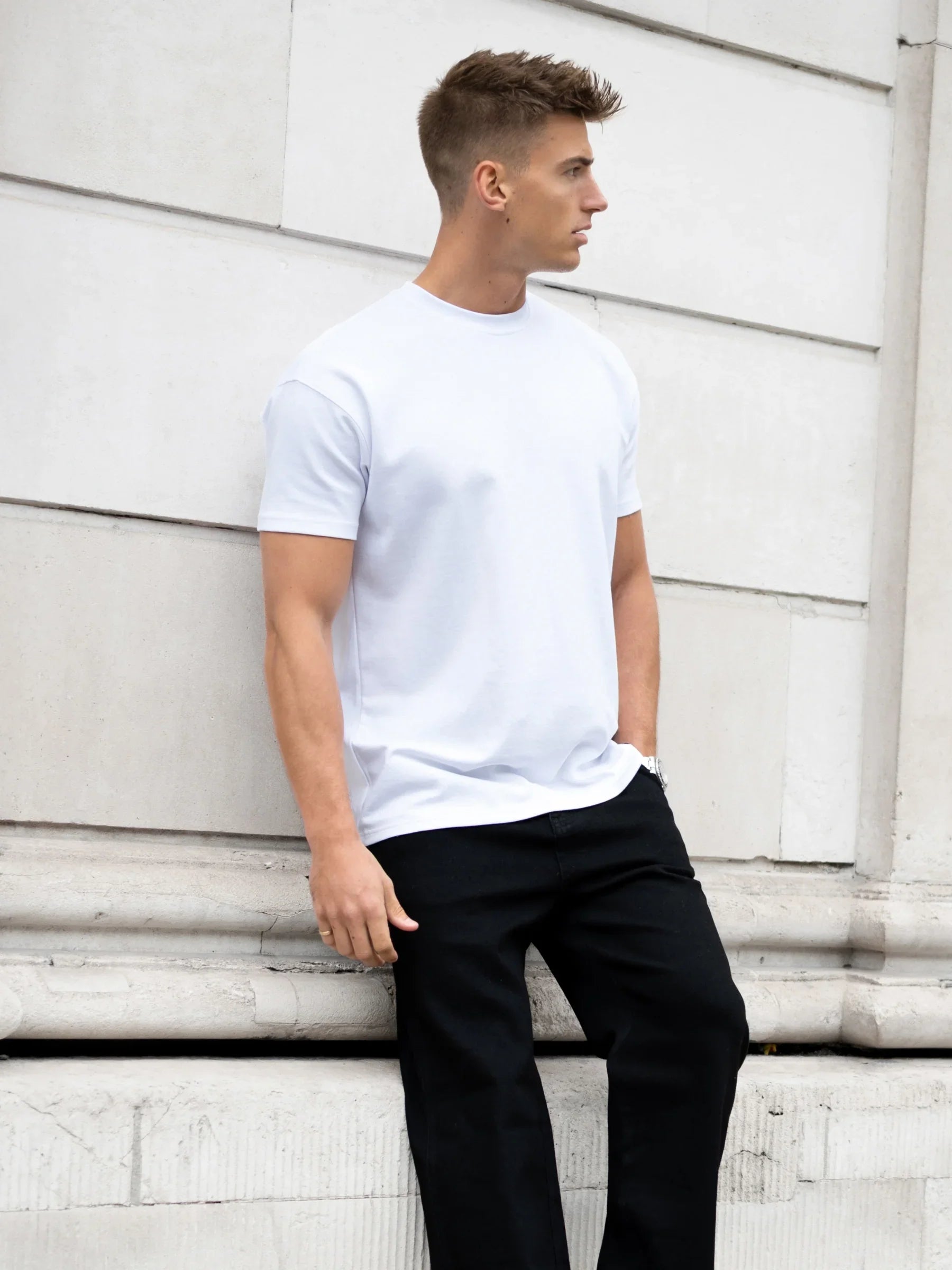 Straight Leg Jeans - Black