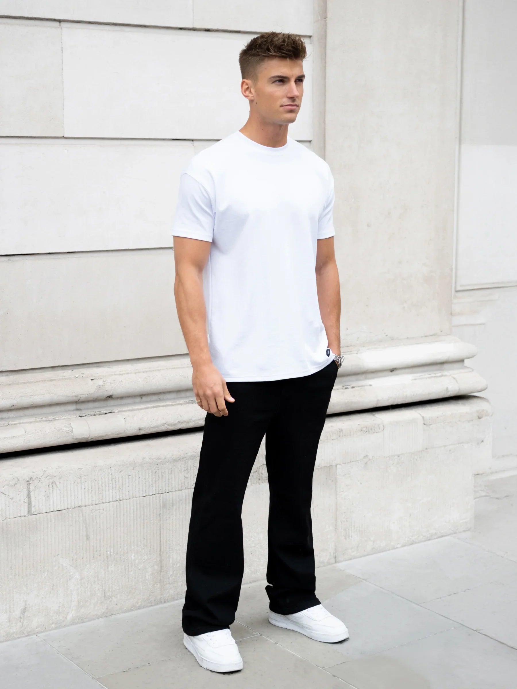 Straight Leg Jeans - Black