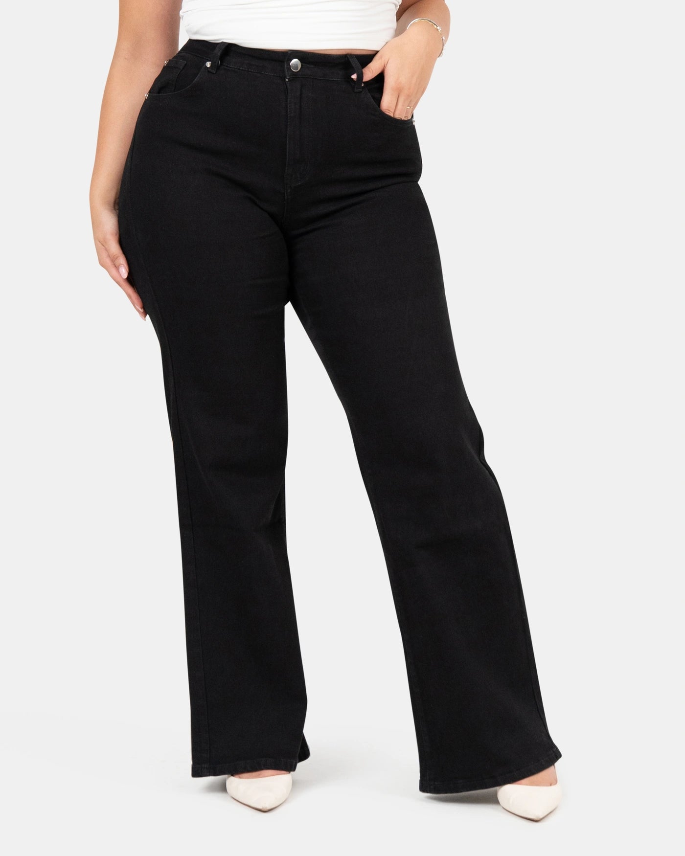 Curve-Hugging Relax – High-Waist – Black