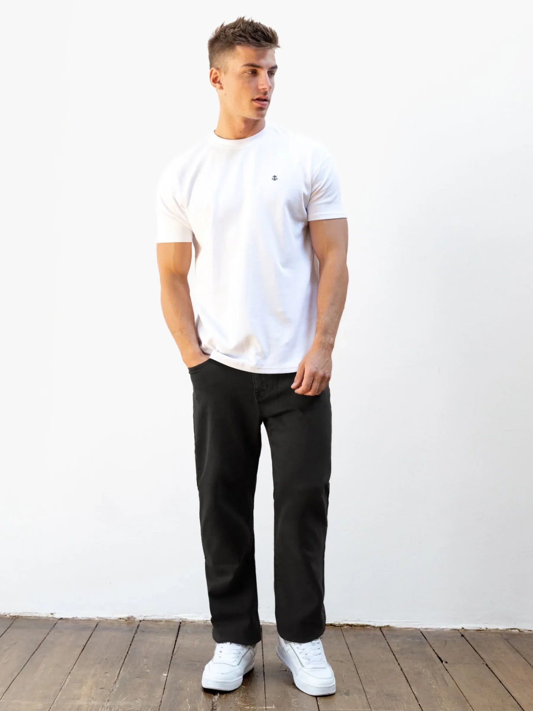 Loose Fitting Jeans - Black