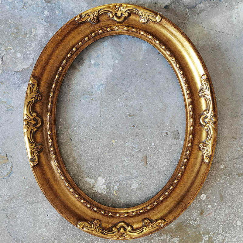 FM-27781 Gold Oval Frame in Embossed Style Width-7cm