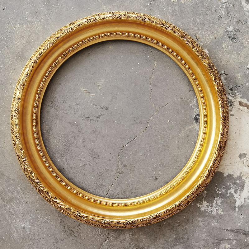 FM-31281 Gold Oval Frame in Embossed Style Width-7cm