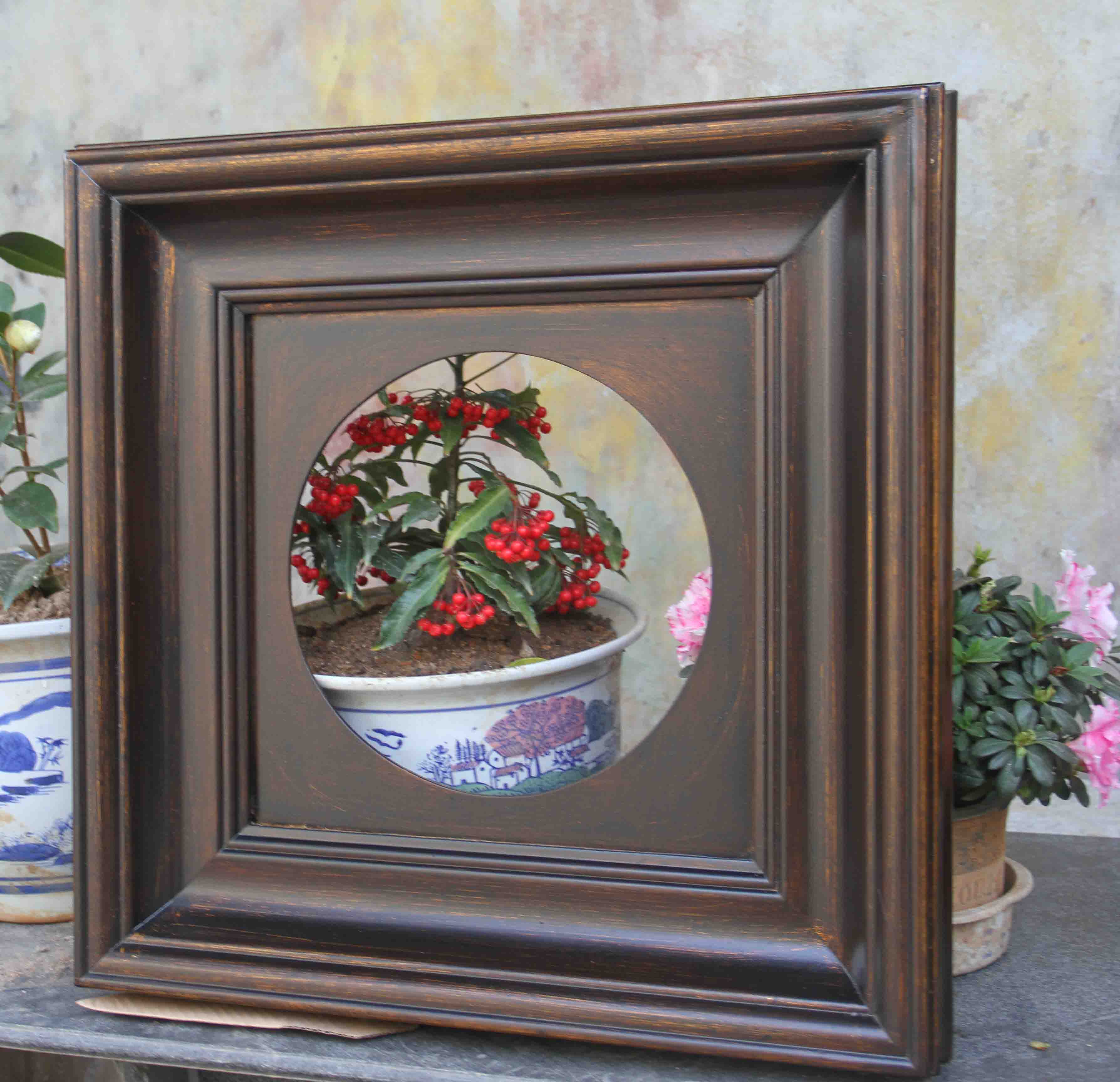 FM-01691 Brown Oval-in-Rectangle Frame in Simple Style Width-14cm