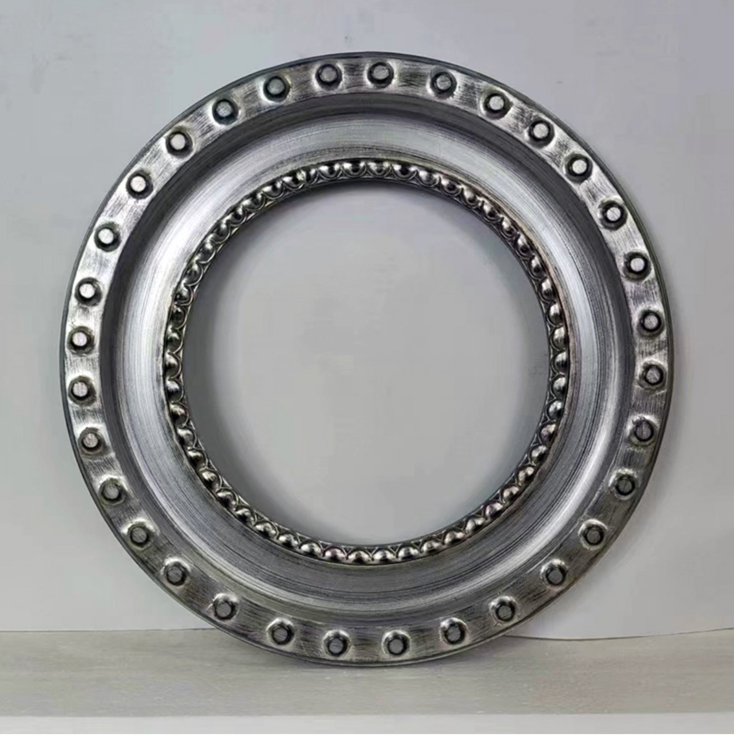 FM-50991 Silver Oval Frame in Simple Style Width-9cm