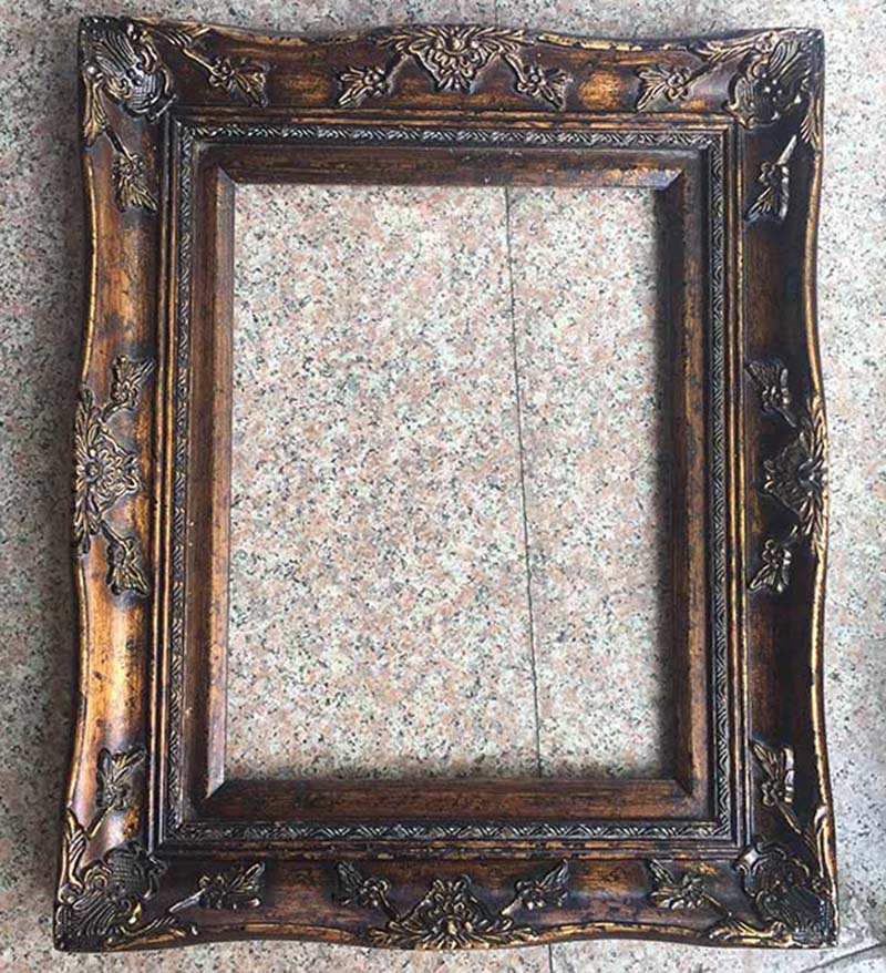 FM-08431 Gold Rectangle Frame in Embossed Style Width-7cm