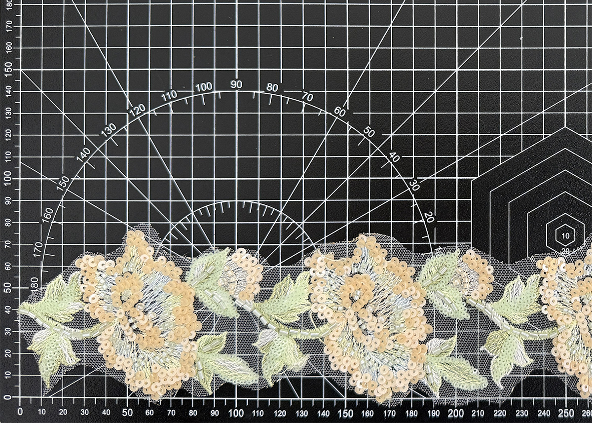 Yanzi lace bead trim (YZM170)