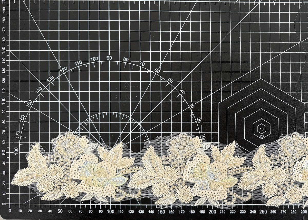 Yanzi lace bead trim (YZM172)