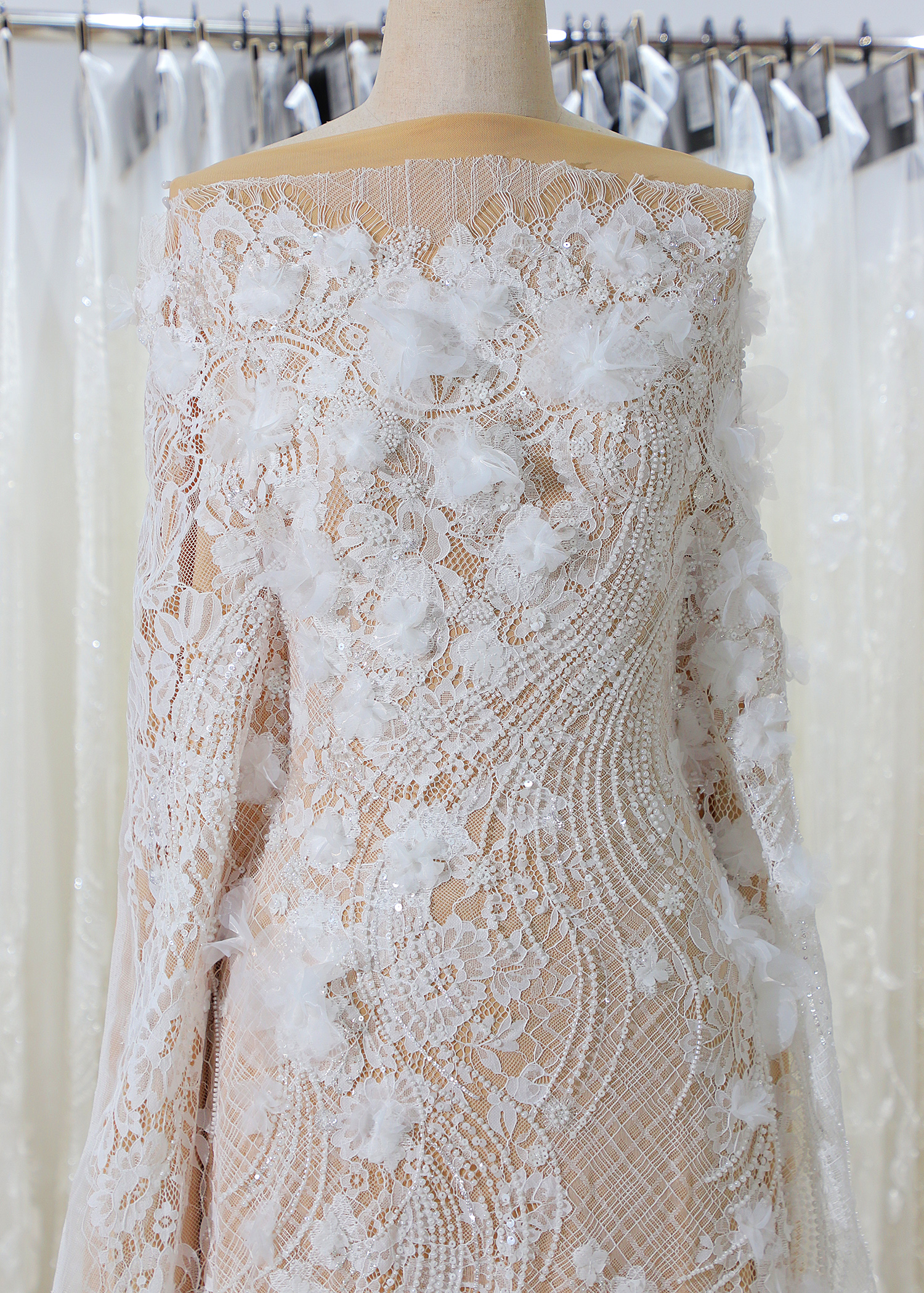 Yanzi 3D floral embroidered lace with beaded sequin  (YZ3DX018+L9036）