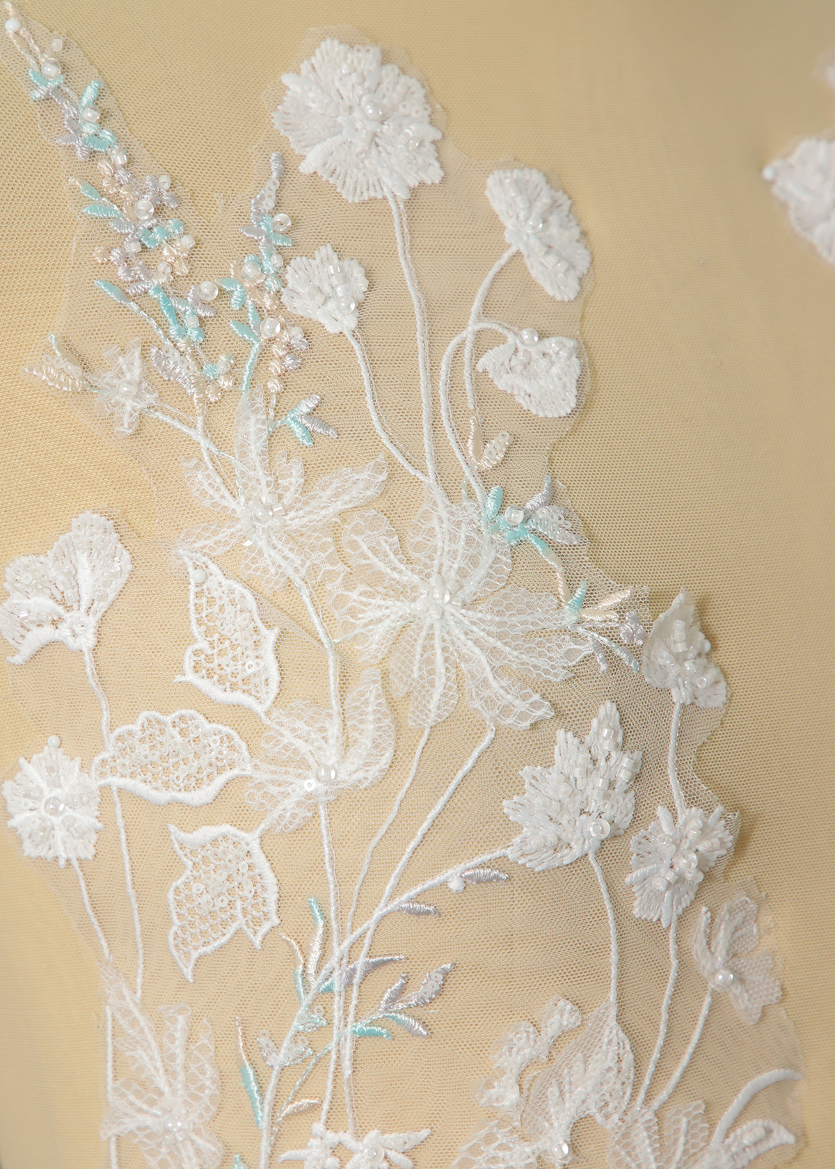 Yanzi embroidery applique floral Laser beaded sequin lace (YZOH121)